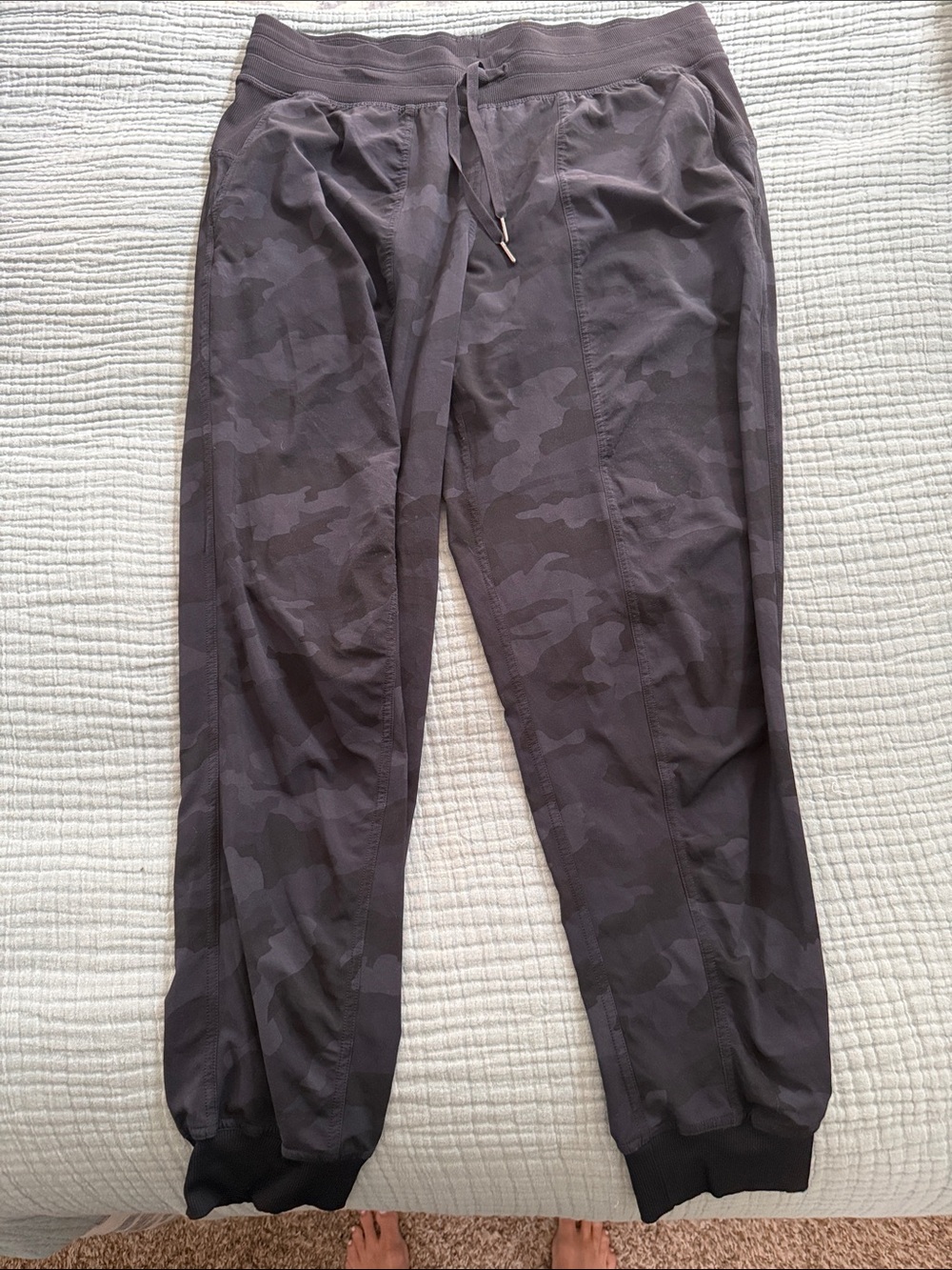 Lululemon Woman’s Black Camouflage Jogger Pants